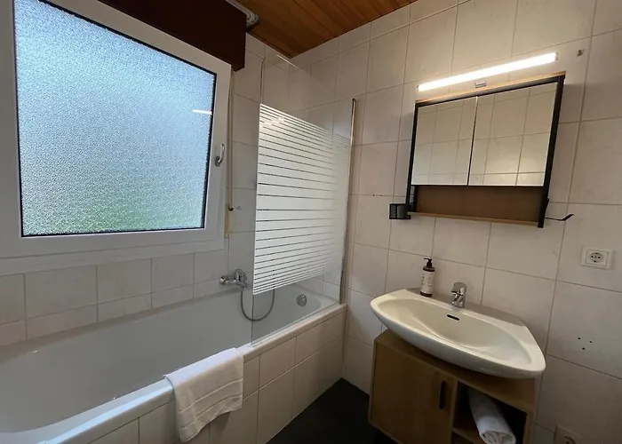 Terrassenwohnung In Ruhiger Lage -3 A96 Naehe 아파트 *